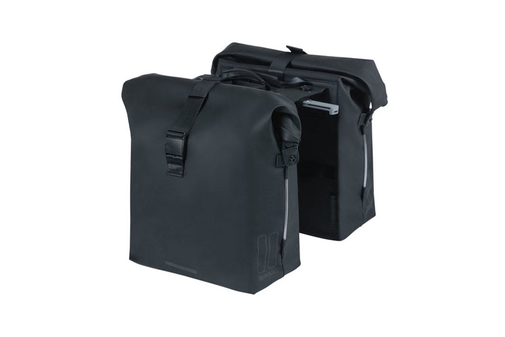 Dubbele-Fietstas-Basil-Soho-MIK-Nordlicht-Night-Black-41-Liter Dubbele-Fietstas-Basil-Soho-MIK-Nordlicht-Night-Black-41-Liter